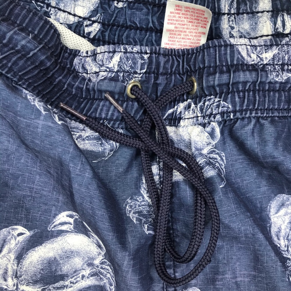 Swim shorts with crab pattern - Picture 3 of 9